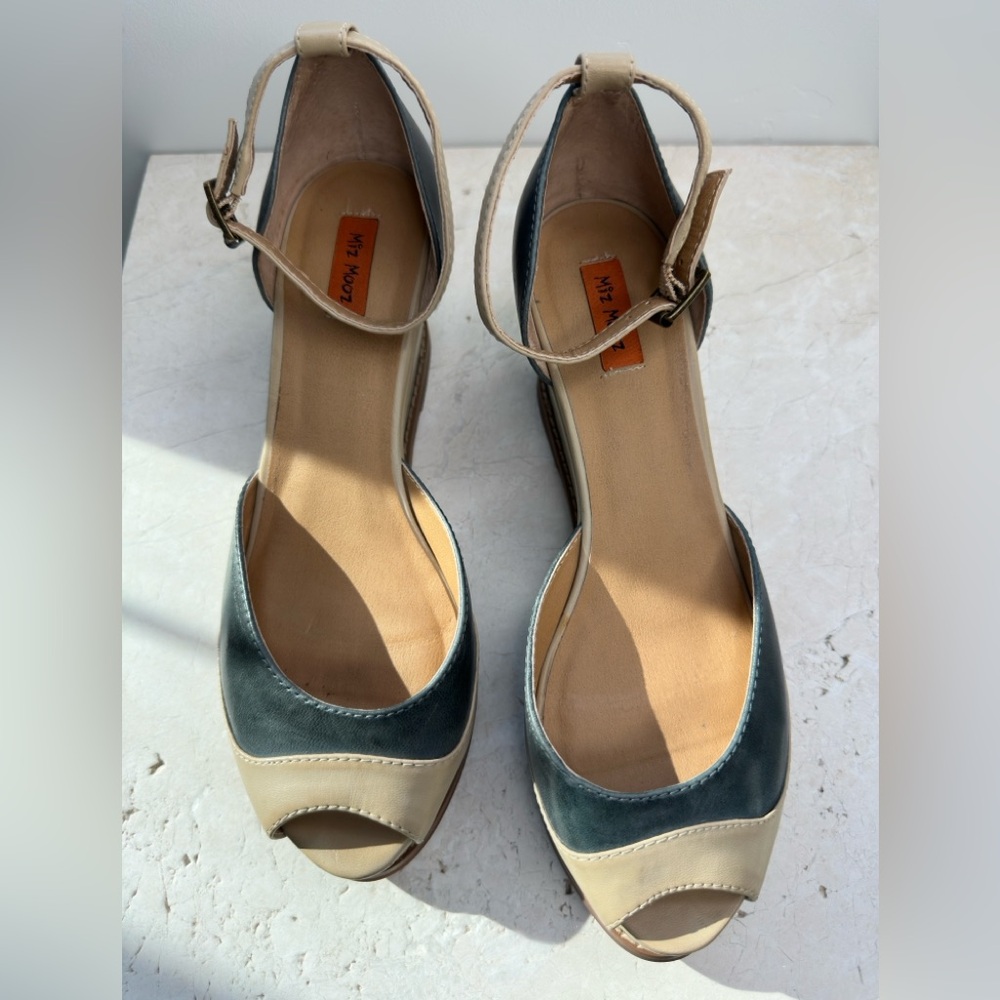 Miz Mooz Lucie Cream and Blue Platform Sandals Size 10